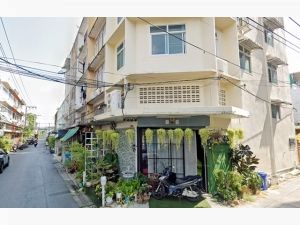 AIRBNB คลองสาน เสนา เฟสท์ BTS ICON SIAM 350ม. 17ตรว. 5จอดรถ  .