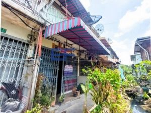 2-storey townhouse, Soi Taksin 34, Kobo Market  .