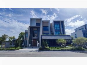 Luxury House Grand Boulevard หรู3ชั้น ด่านทับช้างศรีนครินทร-ร่มเก  .