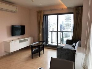 H Sukhumvit 43 spacious  .