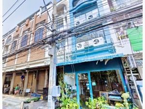 Cafe Studio Airbnb เดอะมอลล์ งามวงศ์วาน 37-45ให้เช่าอาคาร 4.5 ชั้  .